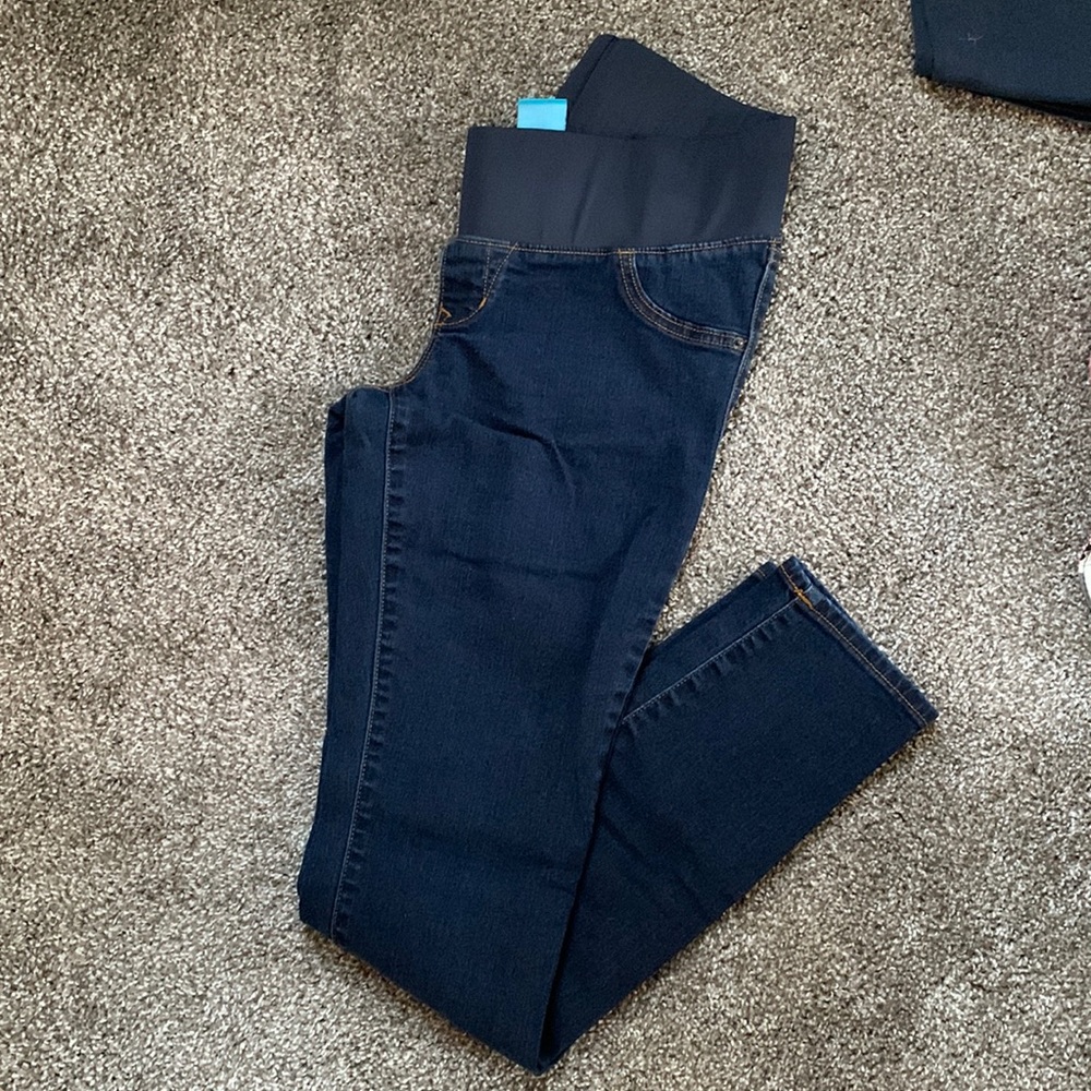 Old navy maternity skinny Jean